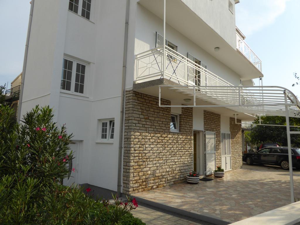 Apartments Bojanic Vodice Esterno foto