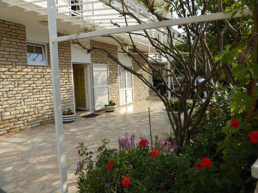 Apartments Bojanic Vodice Esterno foto