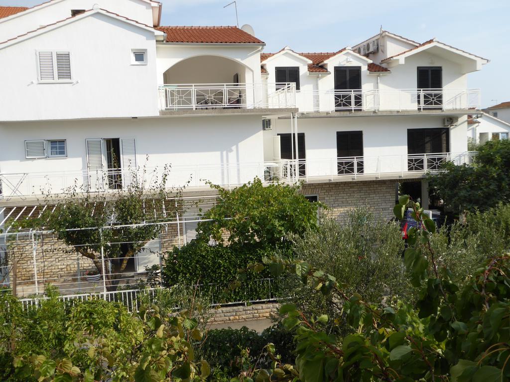 Apartments Bojanic Vodice Esterno foto