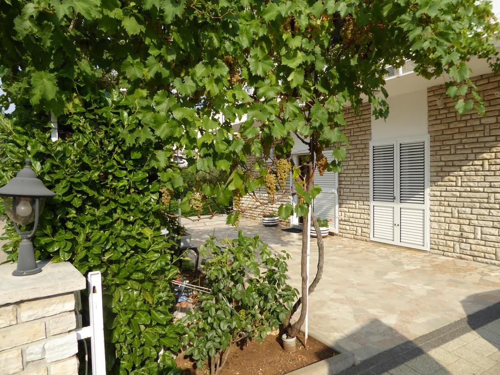 Apartments Bojanic Vodice Esterno foto