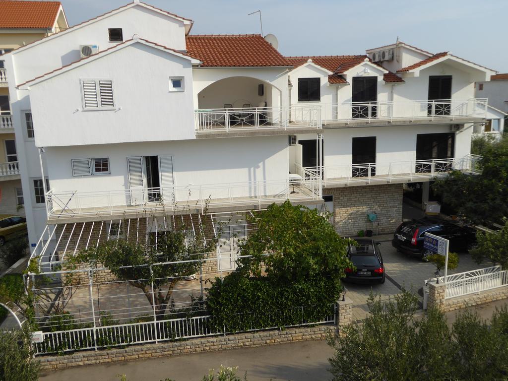 Apartments Bojanic Vodice Esterno foto