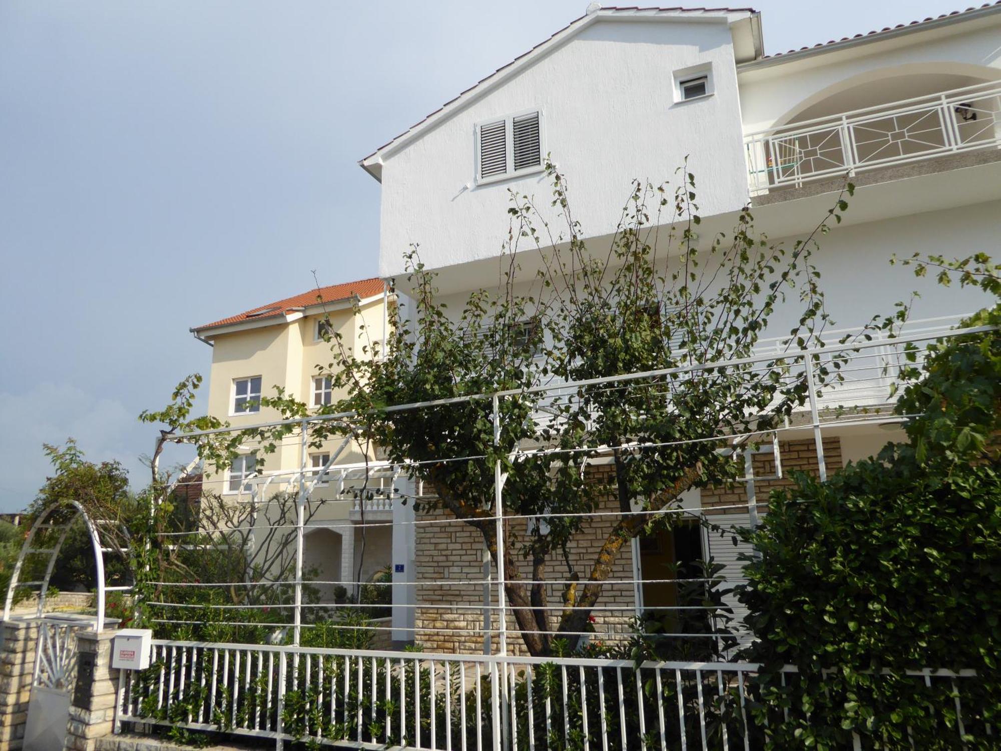 Apartments Bojanic Vodice Esterno foto